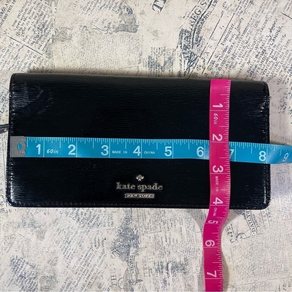 Kate spade New York black patent leather bifold wallet - Picture 13 of 13